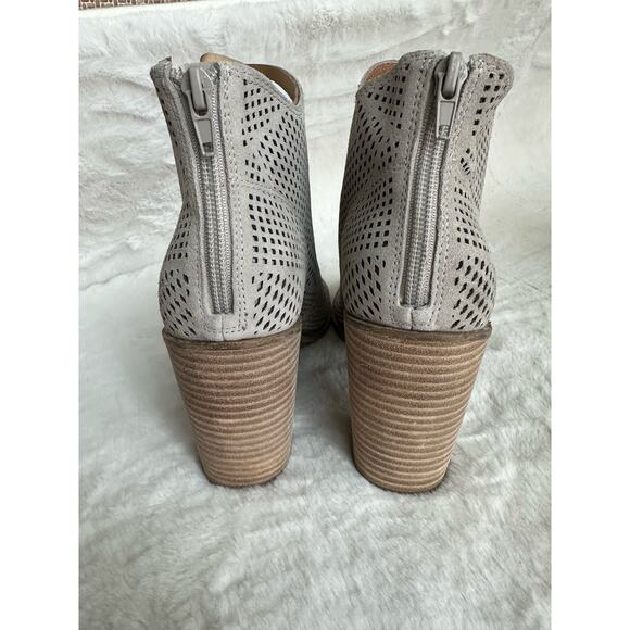 LUCKY BRAND Womens Gray Booties - Picture 4 of 5